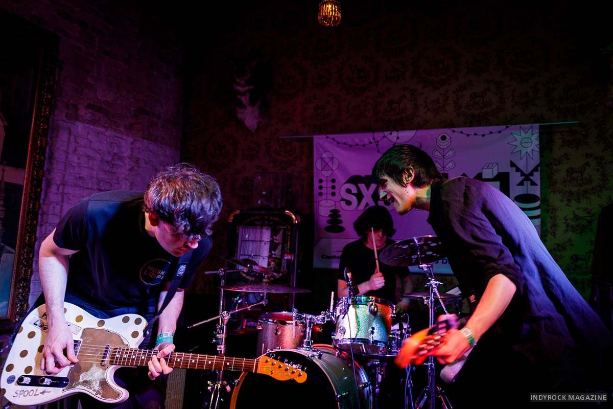 HuskyLoops_4039