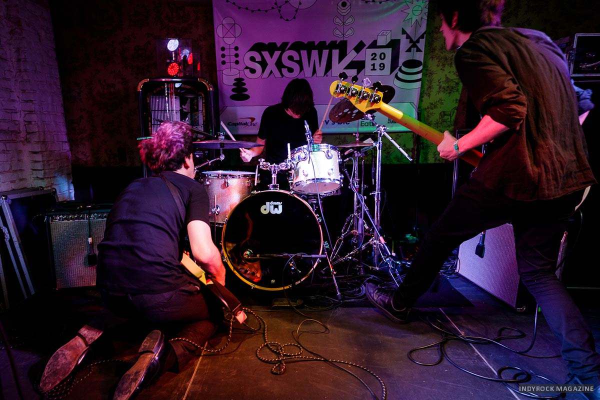 HuskyLoops_4127
