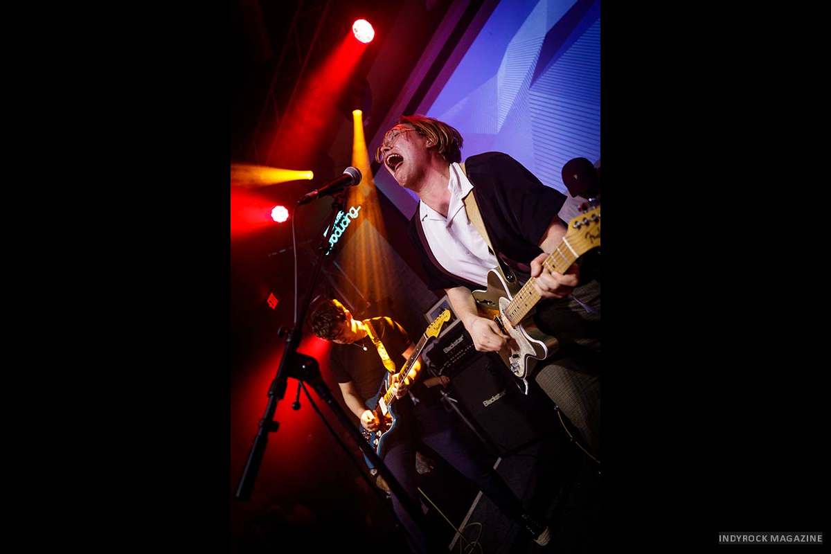 TheHowlAndTheHum_5041