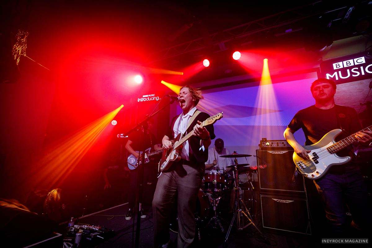 TheHowlAndTheHum_5081