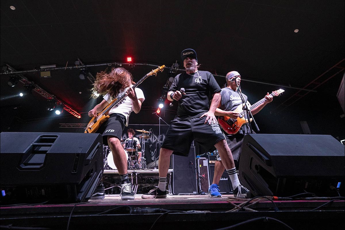 suicidal-tendencies-04