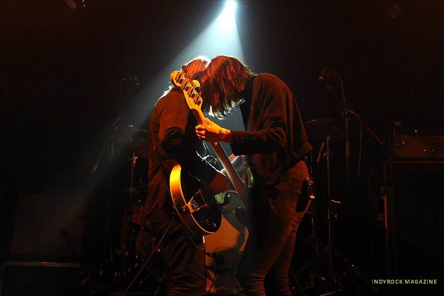 Band-of-Skulls-11
