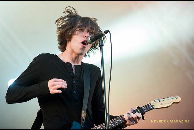 Catfish-and-tehe-bottlemen-BBK-2015-10