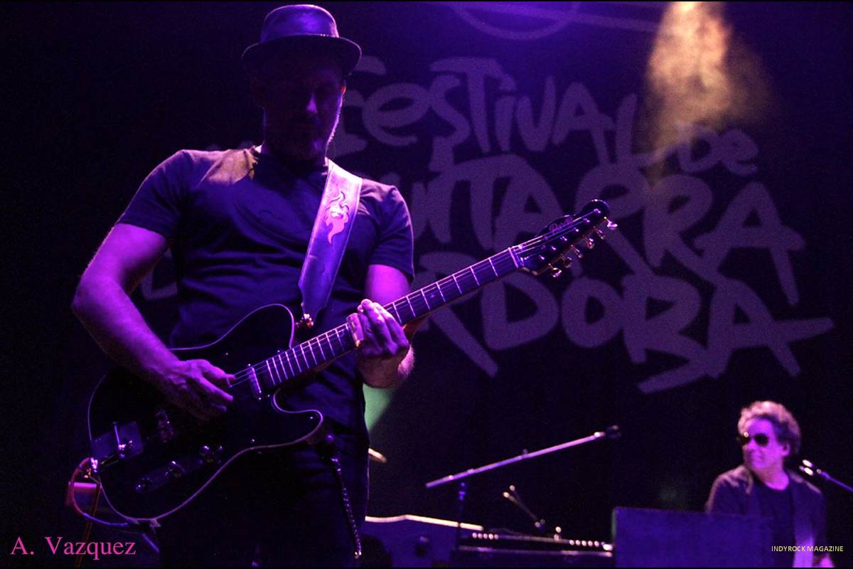 calamaro-f-guitarra-cordoba-8