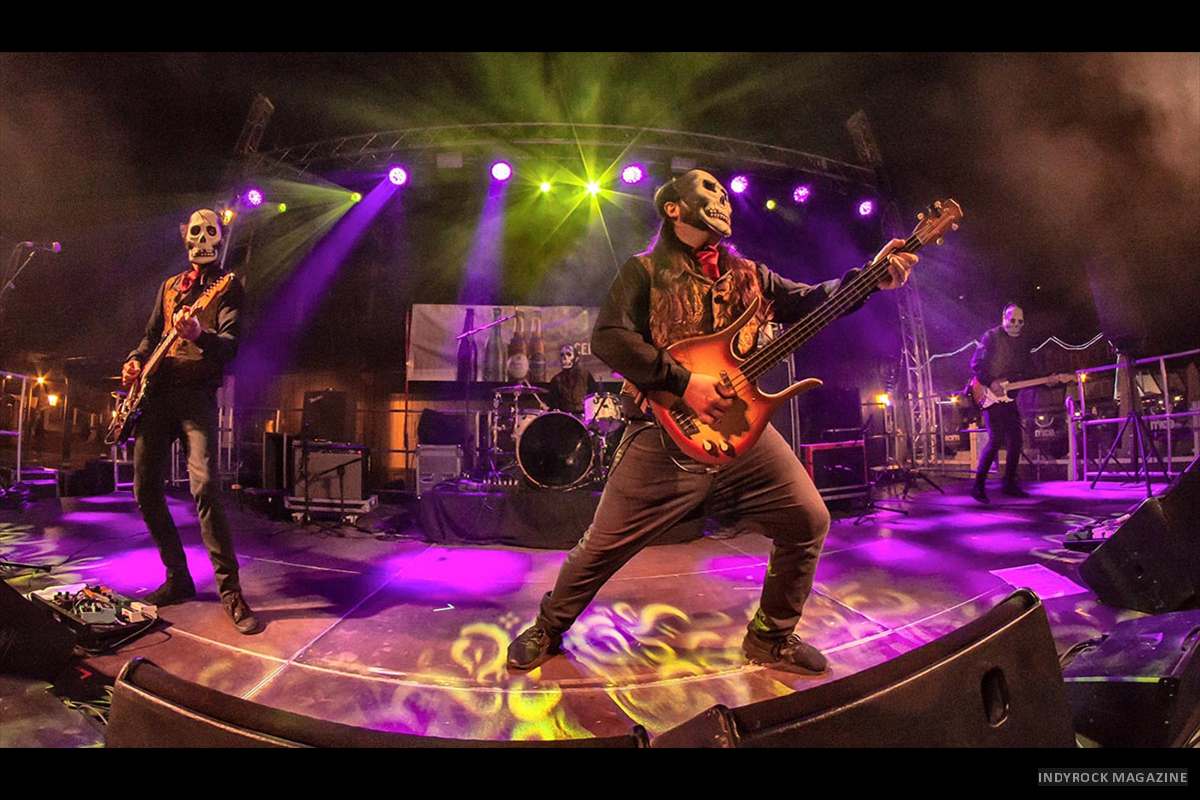 LOS-TIKI-PHANTOMS-6_ALEJANDRO-MOLINA