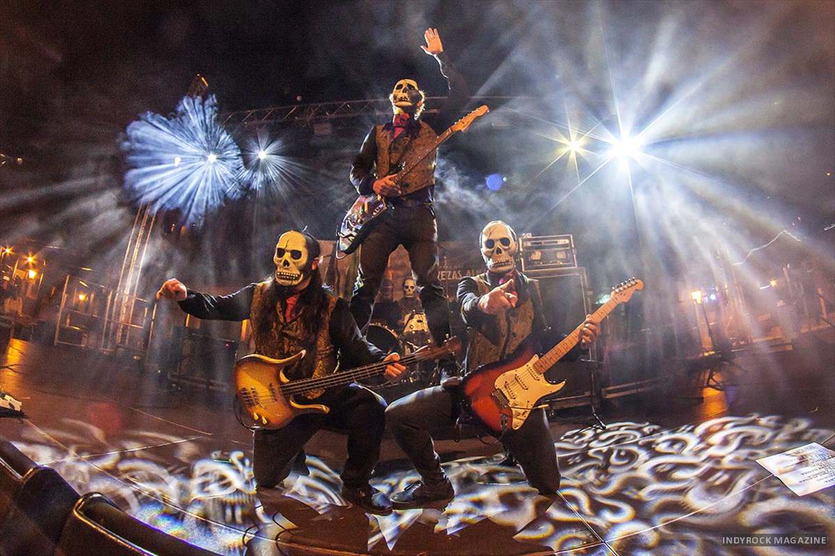 LOS-TIKI-PHANTOMS_ALEJANDROMOLINA