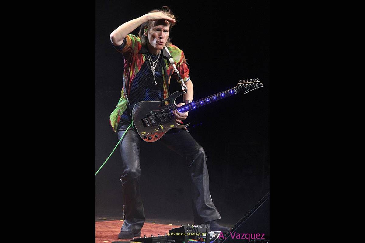 SteveVai-4