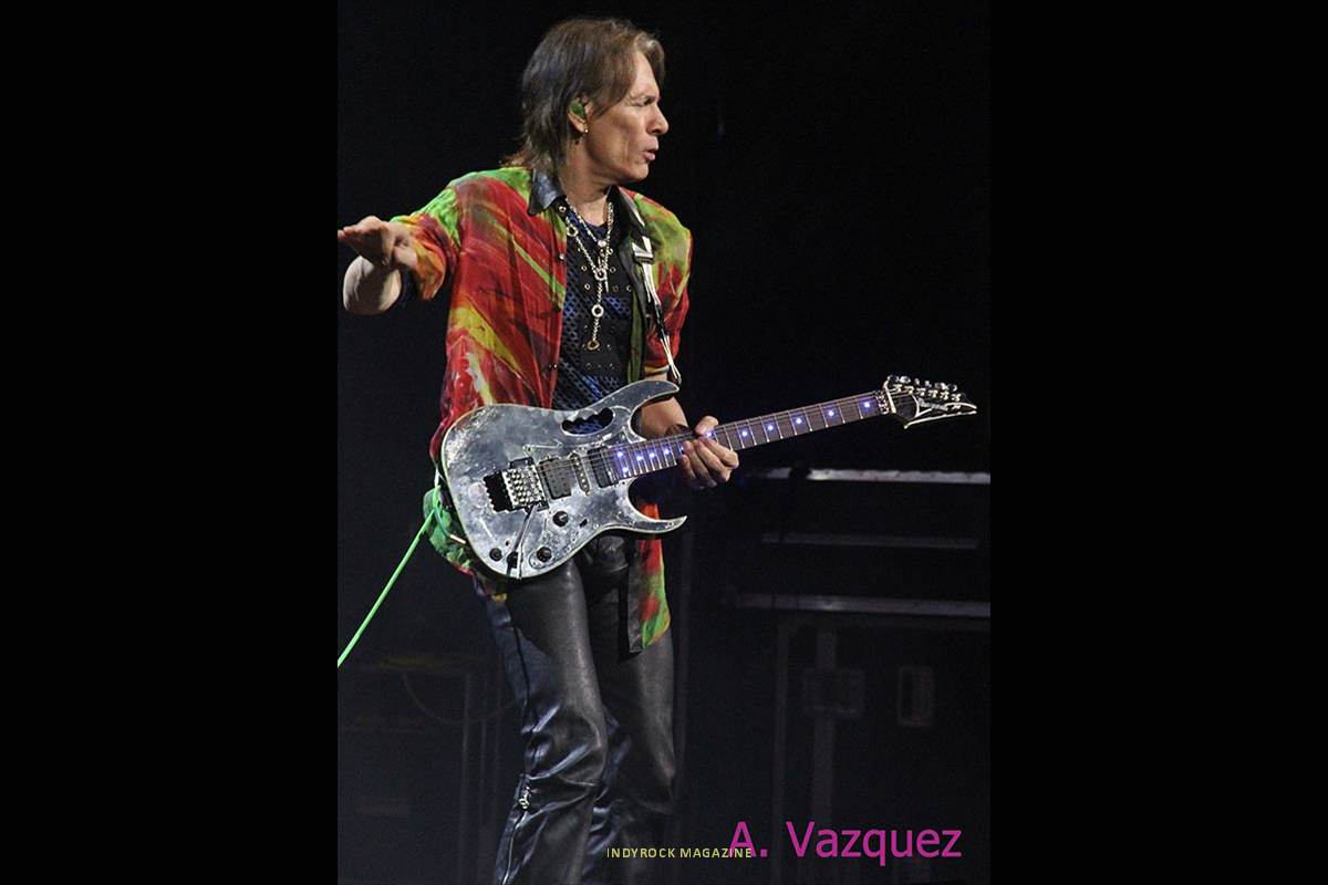 SteveVai-5